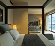 grand suite on the water